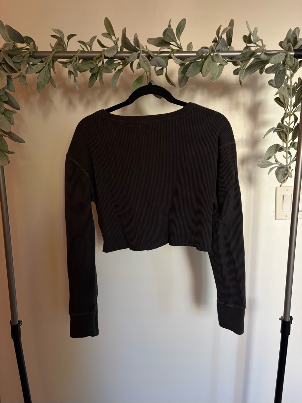 BDG sweater - Picture 3 of 3